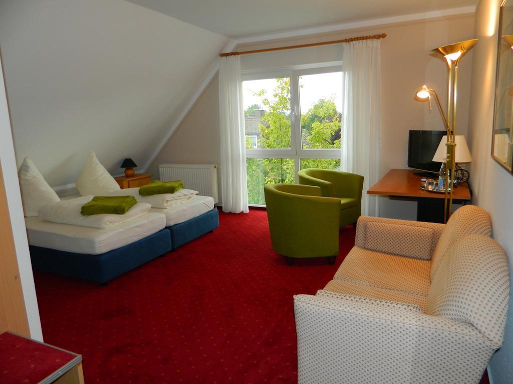 Messeapartment, Messezimmer Зенде Стая снимка