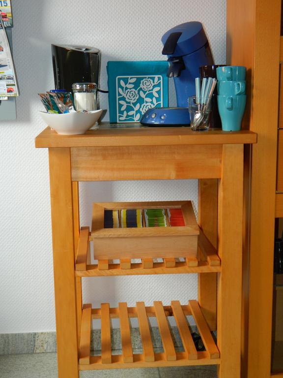 Messeapartment, Messezimmer Зенде Стая снимка