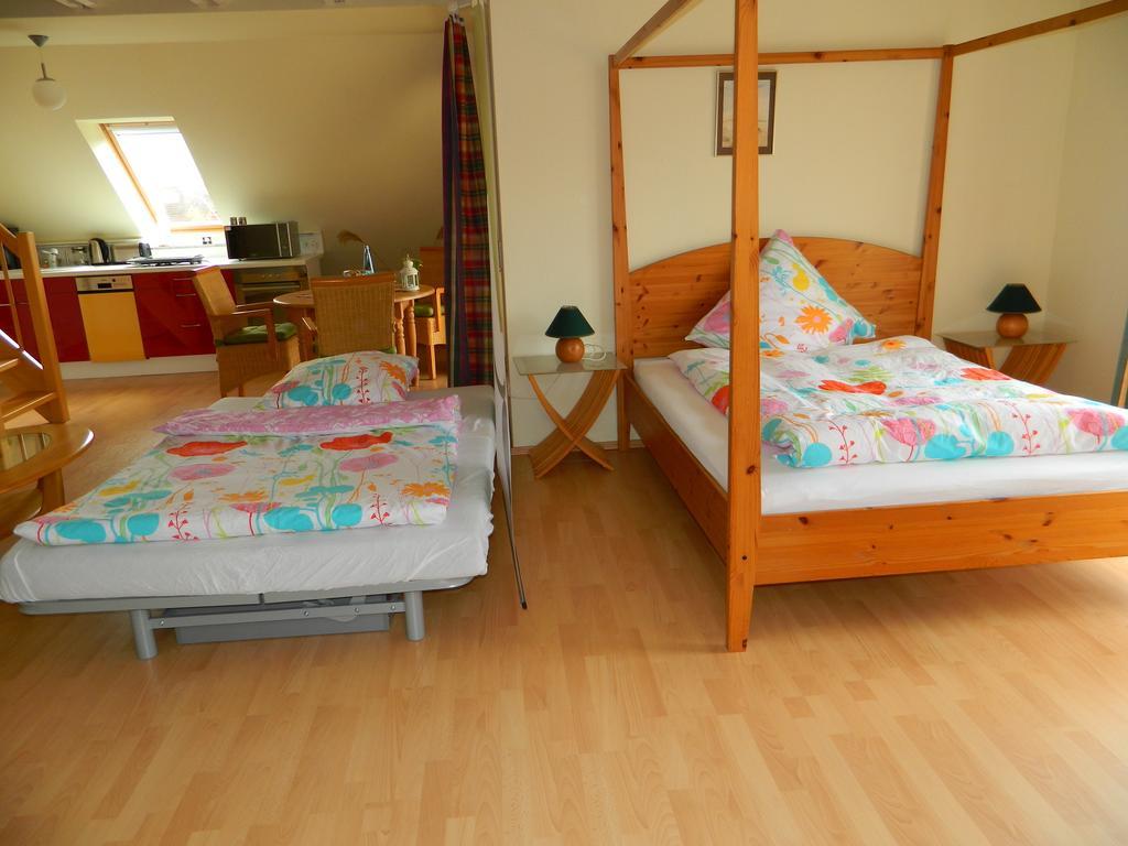 Messeapartment, Messezimmer Зенде Стая снимка